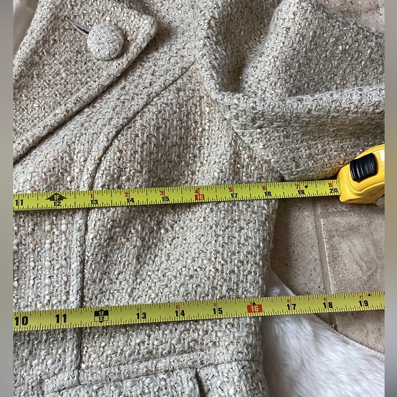 Wool Blend Tweed Cropped Jacket. B31 - Picture 12 of 16